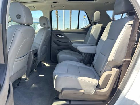 Used 2020 Chevrolet Traverse Premier image 20