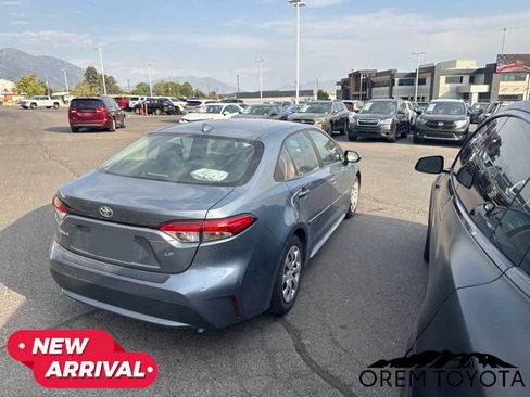 Used 2020 Toyota Corolla LE FWD image 4