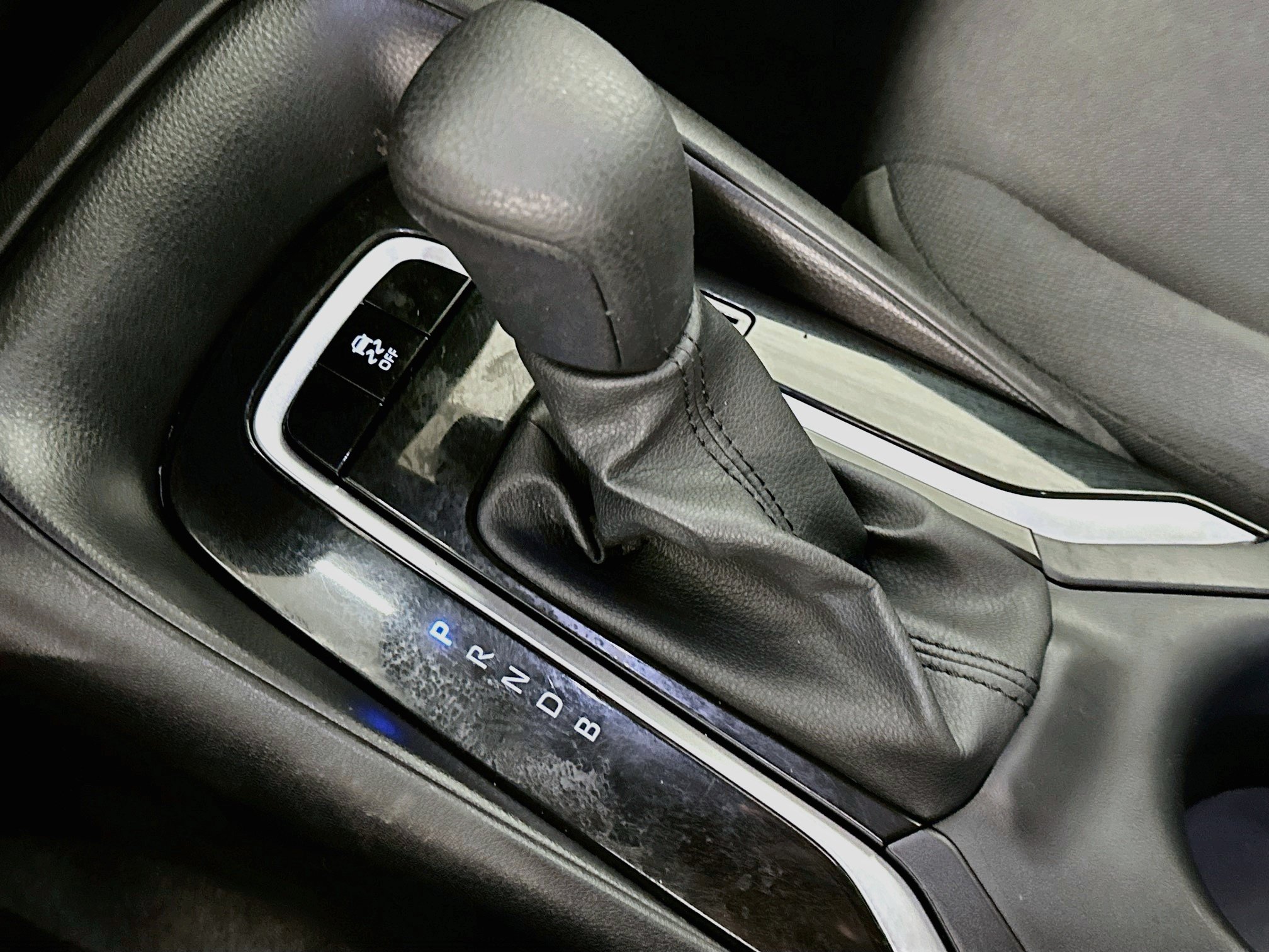Used 2026 Toyota Corolla LE FWD image 25