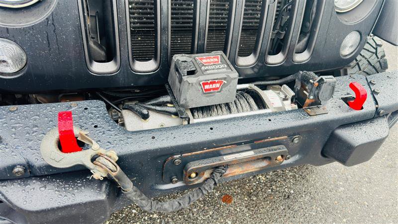 Used 2018 Jeep Wrangler Rubicon AWD/4WD image 11