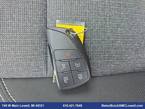 Used 2025 GMC Acadia Elevation image 37