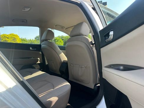 Used 2018 Kia Optima LX FWD image 18