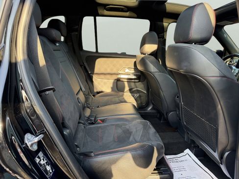 Used 2021 Mercedes-Benz GLB 35 AMG 4MATIC image 36