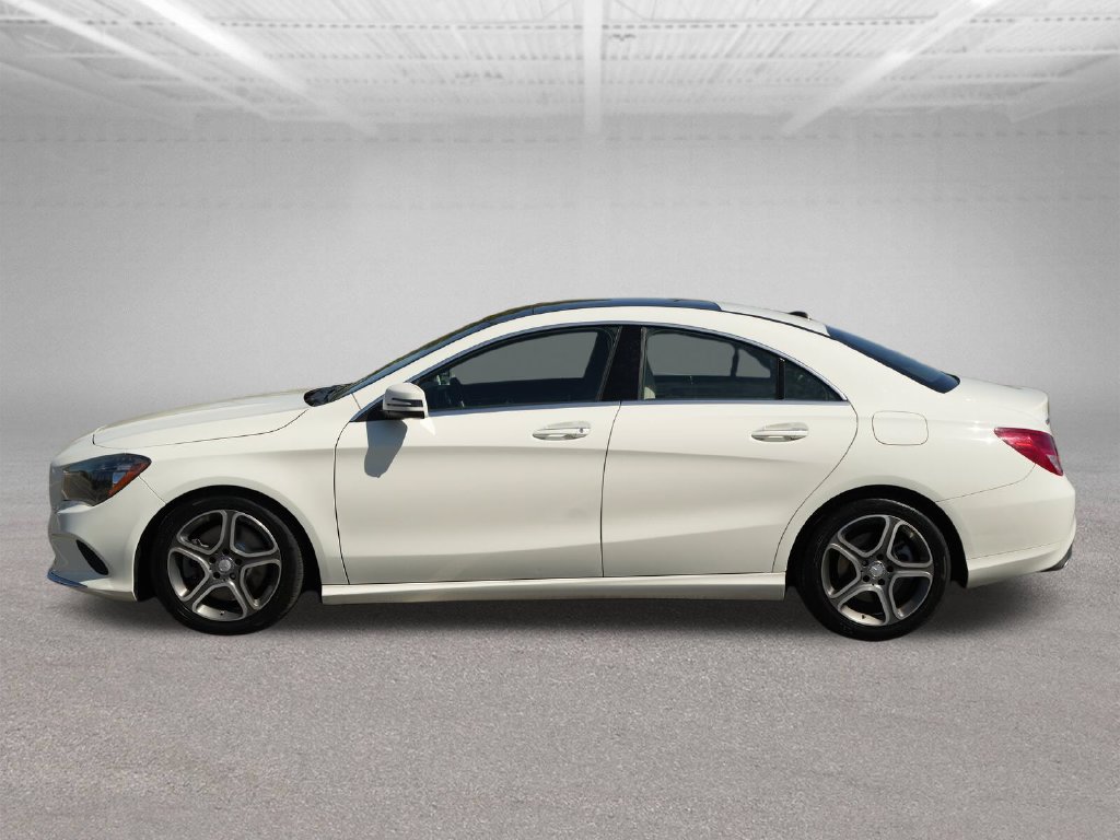 Used 2018 Mercedes-Benz CLA 250 4MATIC image 4