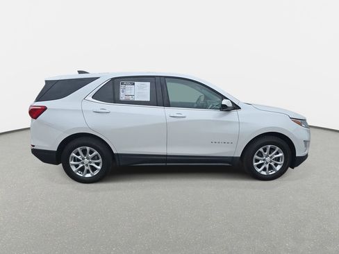 Used 2018 Chevrolet Equinox LT FWD image 4