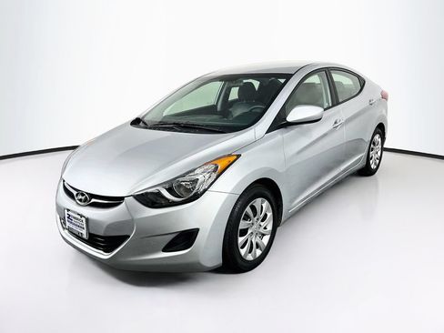 Used 2012 Hyundai Elantra GLS w/ Comfort Pkg 2 FWD image 3