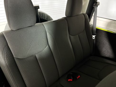 Used 2016 Jeep Wrangler Sport AWD/4WD image 33