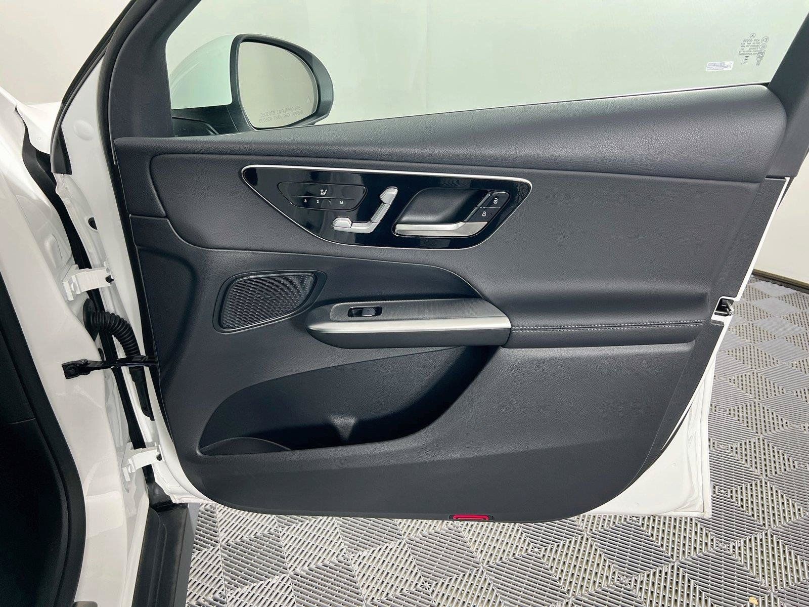 Certified 2026 Mercedes-Benz GLC 300 4MATIC image 30