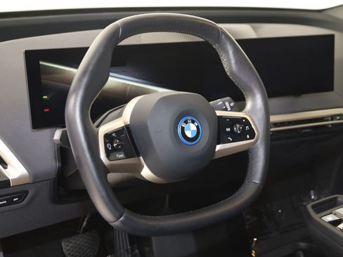 Used 2024 BMW iX xDrive50 w/ Premium Package AWD/4WD image 6
