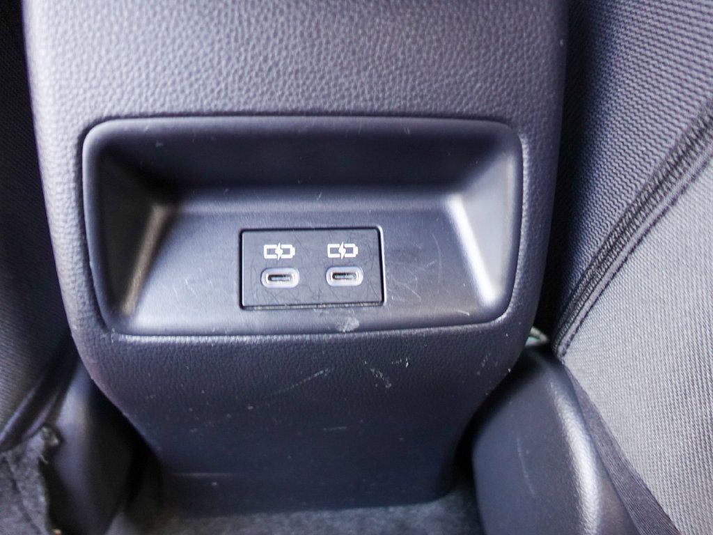 Used 2024 Toyota Corolla SE FWD image 24