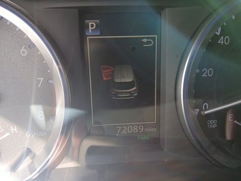 Used 2018 Toyota Highlander Limited Platinum image 27