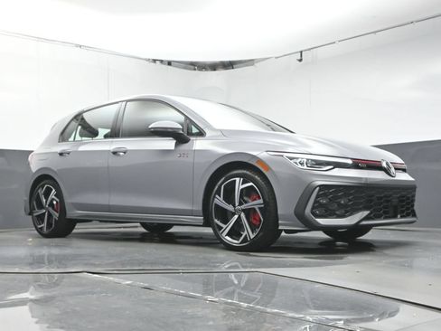 New 2026 Volkswagen GTI SE FWD image 38
