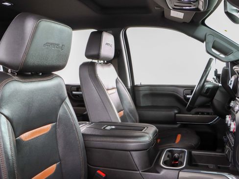 Used 2021 GMC Sierra 2500 AT4 image 28