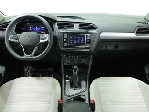 Certified 2022 Volkswagen Tiguan S image 11