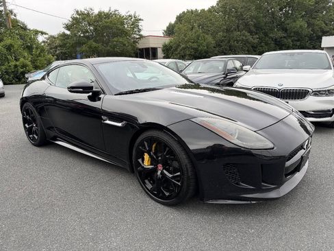 Used 2015 Jaguar F-TYPE R RWD image 3