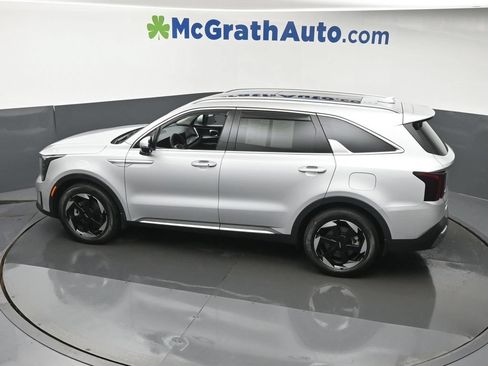 Used 2025 Kia Sorento EX w/ EX Panoramic Sunroof Package AWD/4WD image 23