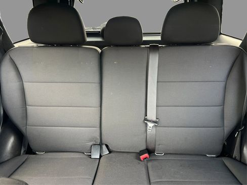 Used 2010 Ford Escape XLT image 15