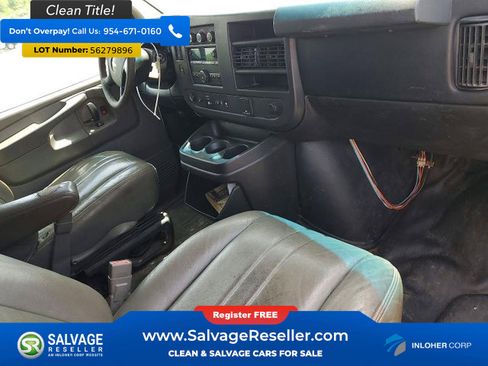Used 2015 Chevrolet Express 2500 RWD image 11