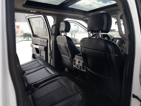 Used 2018 Ford F150 Lariat w/ Equipment Group 502A Luxury image 20