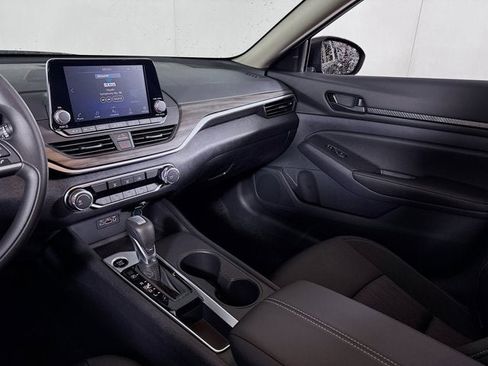 New 2026 Nissan Altima 2.5 SV FWD image 18