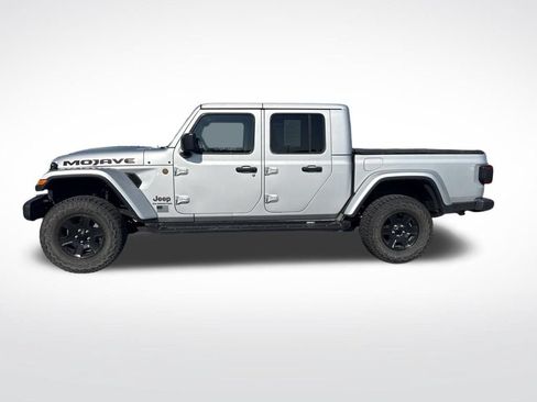 Used 2022 Jeep Gladiator Mojave w/ LED Lighting Group AWD/4WD image 2