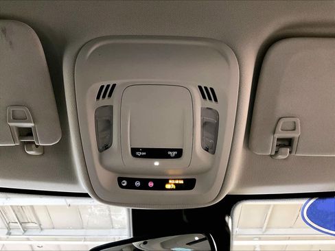 Used 2021 Buick Envision Preferred image 23