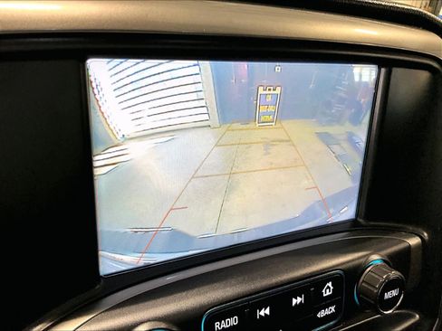 Used 2018 Chevrolet Silverado 1500 LT image 19