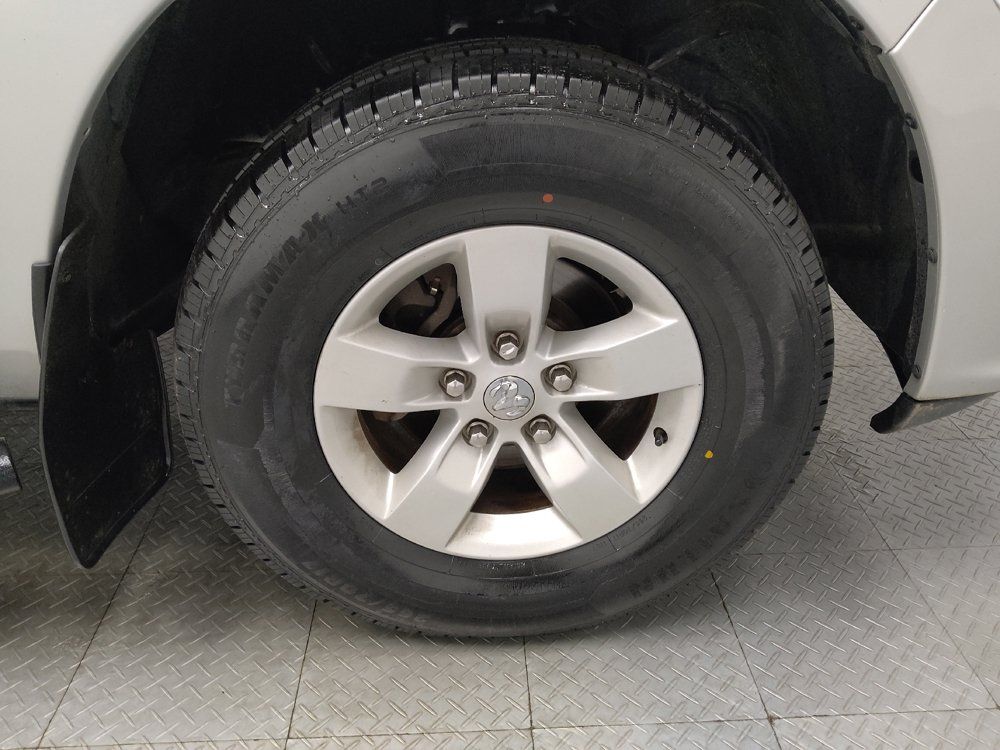 Used 2019 RAM 1500 Express AWD/4WD image 31