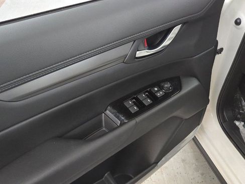 New 2025 MAZDA CX-5 AWD 2.5 S w/ Preferred Package image 13