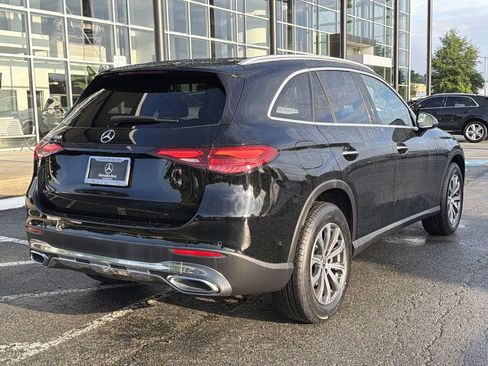 Used 2024 Mercedes-Benz GLC 300 w/ Winter Package image 5