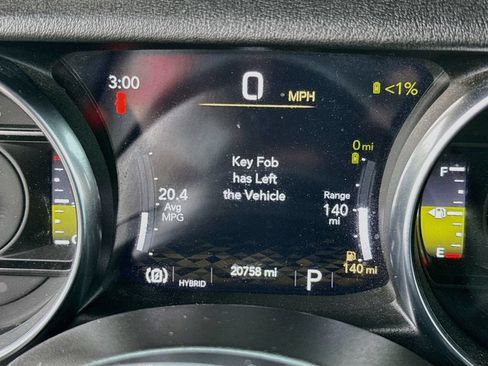 Used 2023 Jeep Wrangler Unlimited Sahara w/ Cold Weather Group AWD/4WD image 13