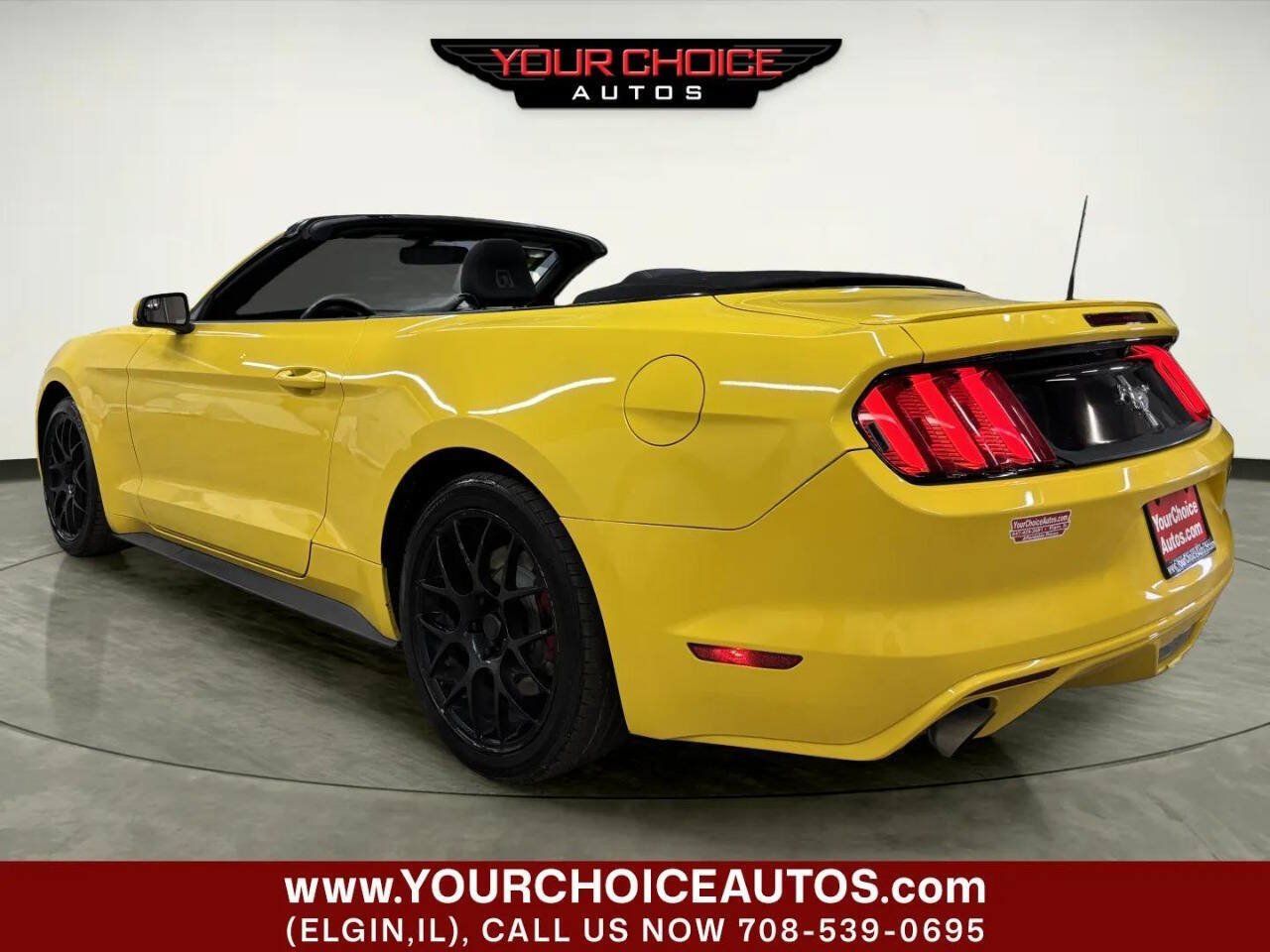 Used 2016 Ford Mustang Convertible w/ Equipment Group 051A RWD image 5