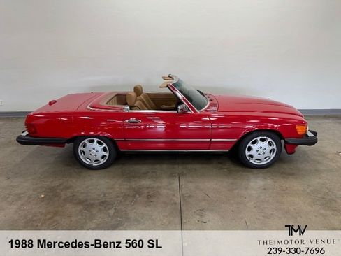 Used 1988 Mercedes-Benz 560 SL image 17