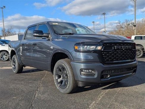 New 2026 RAM 1500 4x4 Crew Cab image 2