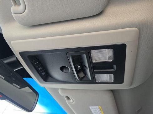 Used 2018 RAM 3500 SLT w/ Luxury Group image 25