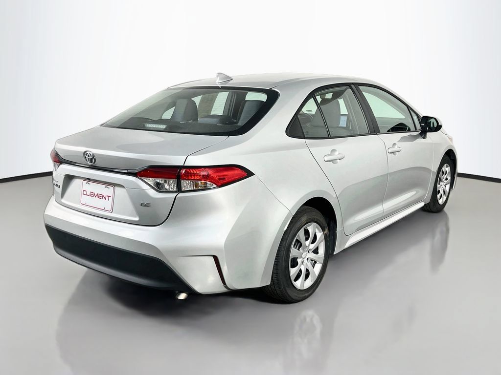 Used 2025 Toyota Corolla LE FWD image 7