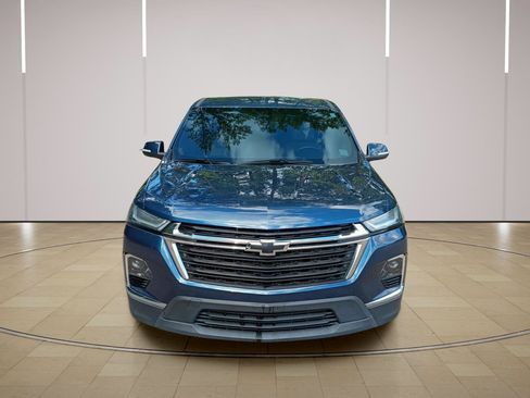 Used 2023 Chevrolet Traverse LS w/ Safety Package FWD image 3