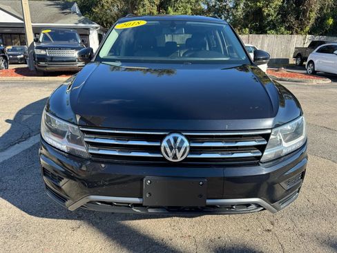 Used 2018 Volkswagen Tiguan SE image 2