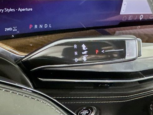 Certified 2025 Cadillac Escalade Sport Platinum w/ LPO, ONYX Package AWD/4WD image 15