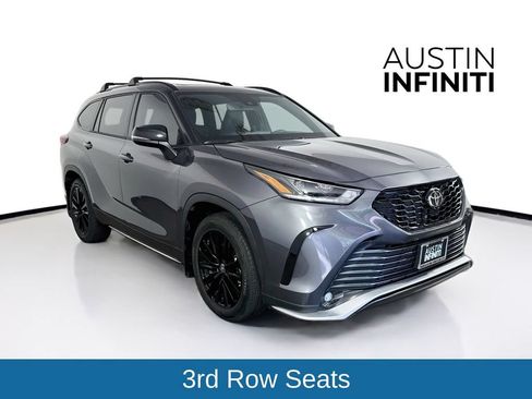 Used 2023 Toyota Highlander XSE FWD image 1