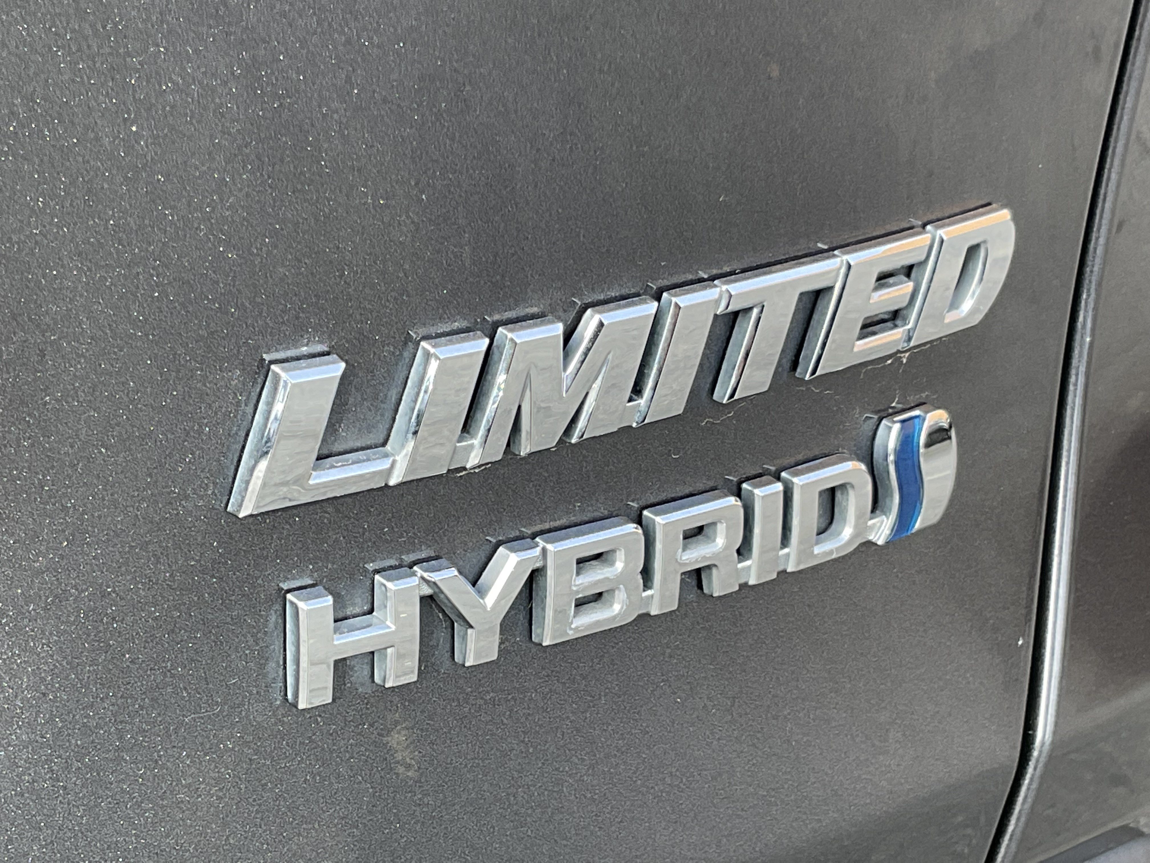 Used 2021 Toyota RAV4 Limited AWD/4WD image 8