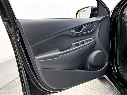 Used 2023 Hyundai Kona SEL AWD/4WD image 18