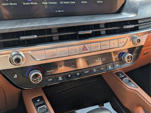 Used 2025 Kia Telluride EX X-Line AWD/4WD image 19