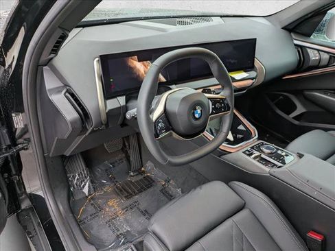 Certified 2025 BMW X3 xDrive30i image 10