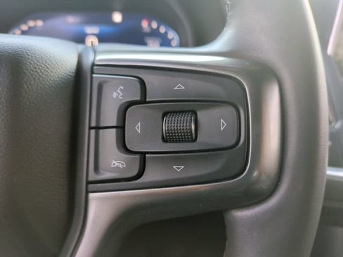 Used 2023 Chevrolet Tahoe Z71 w/ Luxury Package AWD/4WD image 19