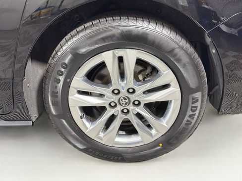 Used 2023 Toyota Sienna Limited AWD/4WD image 36