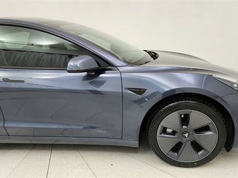 Used 2023 Tesla Model 3 Standard Range image 7