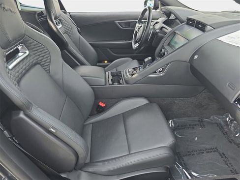 Certified 2023 Jaguar F-TYPE P450 image 10
