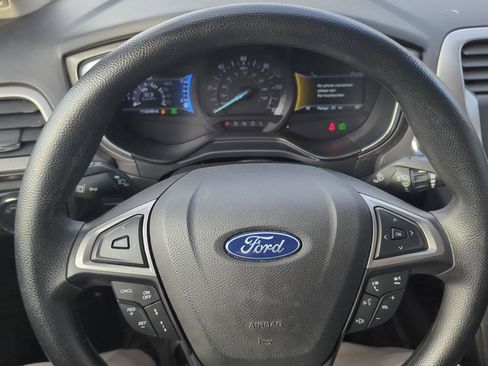 Used 2020 Ford Fusion SE image 12