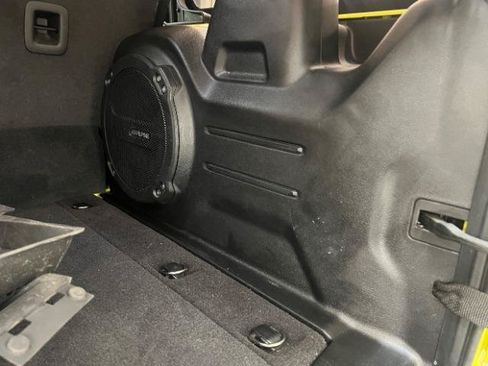 Used 2023 Jeep Wrangler Unlimited w/ Cold Weather Group AWD/4WD image 38